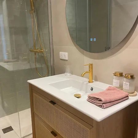 아파트 Centre-ville - Piscine, Tennis, Parking - A 10 Min De La Croisette ! - Azur Eden *